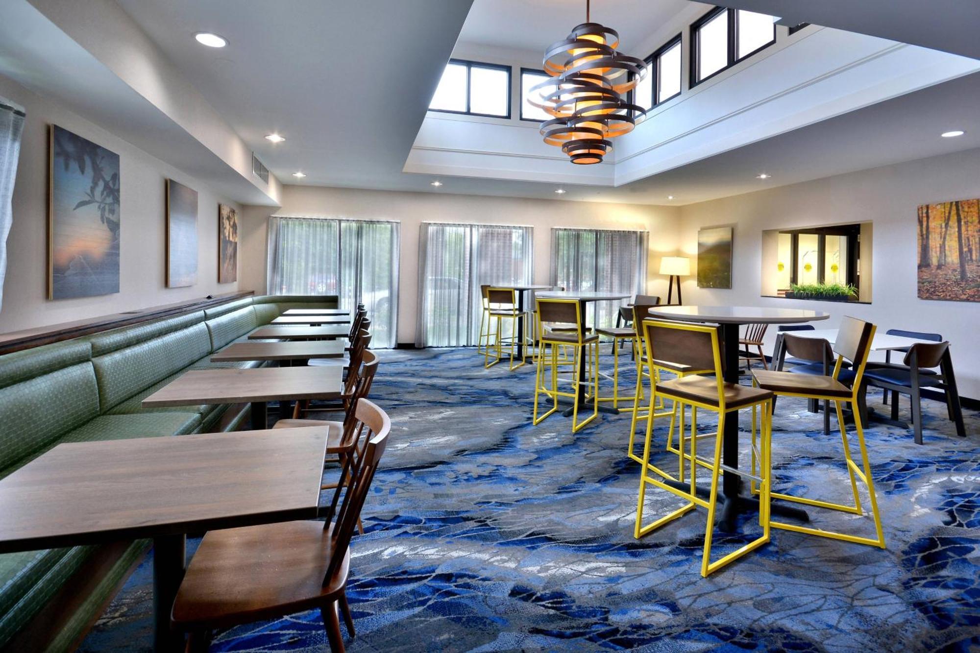 Fairfield Inn & Suites By Marriott Charlottesville North Ngoại thất bức ảnh